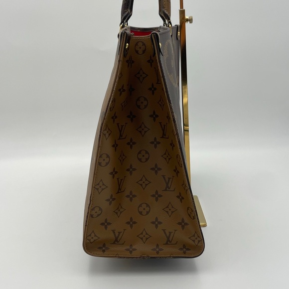 (SOLD) Louis Vuitton Reverse Monogram OntheGo GM Tote (TJ4260) - Picture 4 of 15